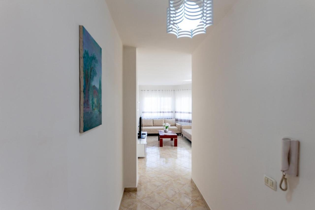 Spacious 2 Bedroom Apartment In Durres Beach ภายนอก รูปภาพ
