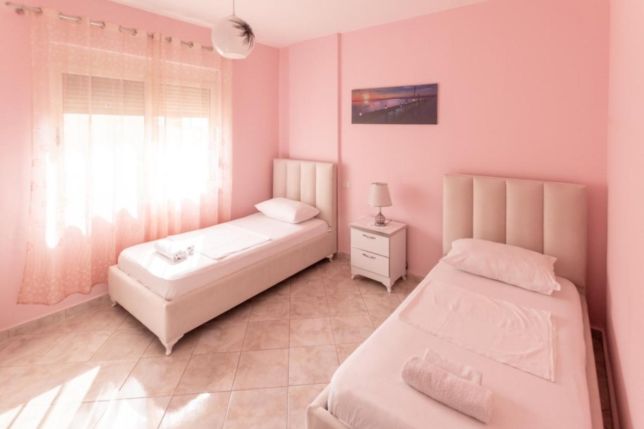 Spacious 2 Bedroom Apartment In Durres Beach ภายนอก รูปภาพ